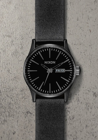 NIXON SENTRY LEATHER ALL BLACK