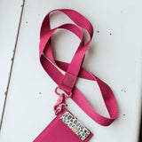 THREAD MAGENTA NECK LANYARD