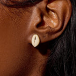PURA VIDA SIMPLE COWRIE STUD EARINGS