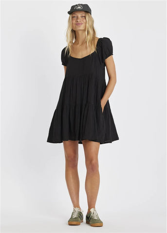SISSTREVOLUTION SURFER BREEZE SS WOVEN DRESS