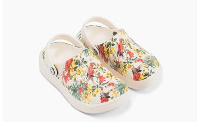 Joybees Girls Varsity Clog Graphic Bone Tropical Flora